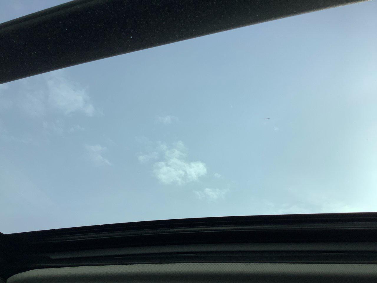 2023 Toyota RAV4 Hybrid XLE Photo