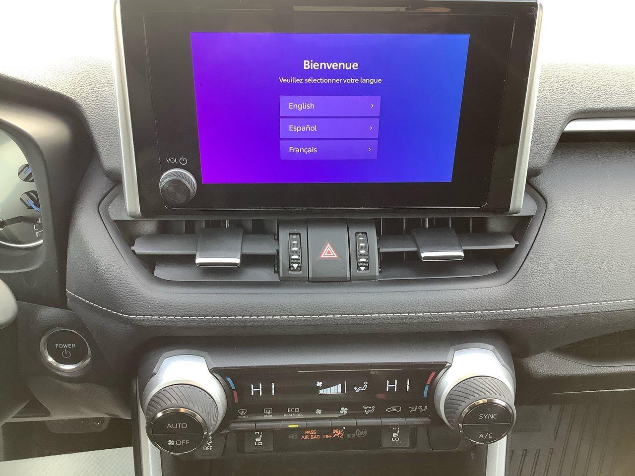 2023 Toyota RAV4 Hybrid XLE Photo