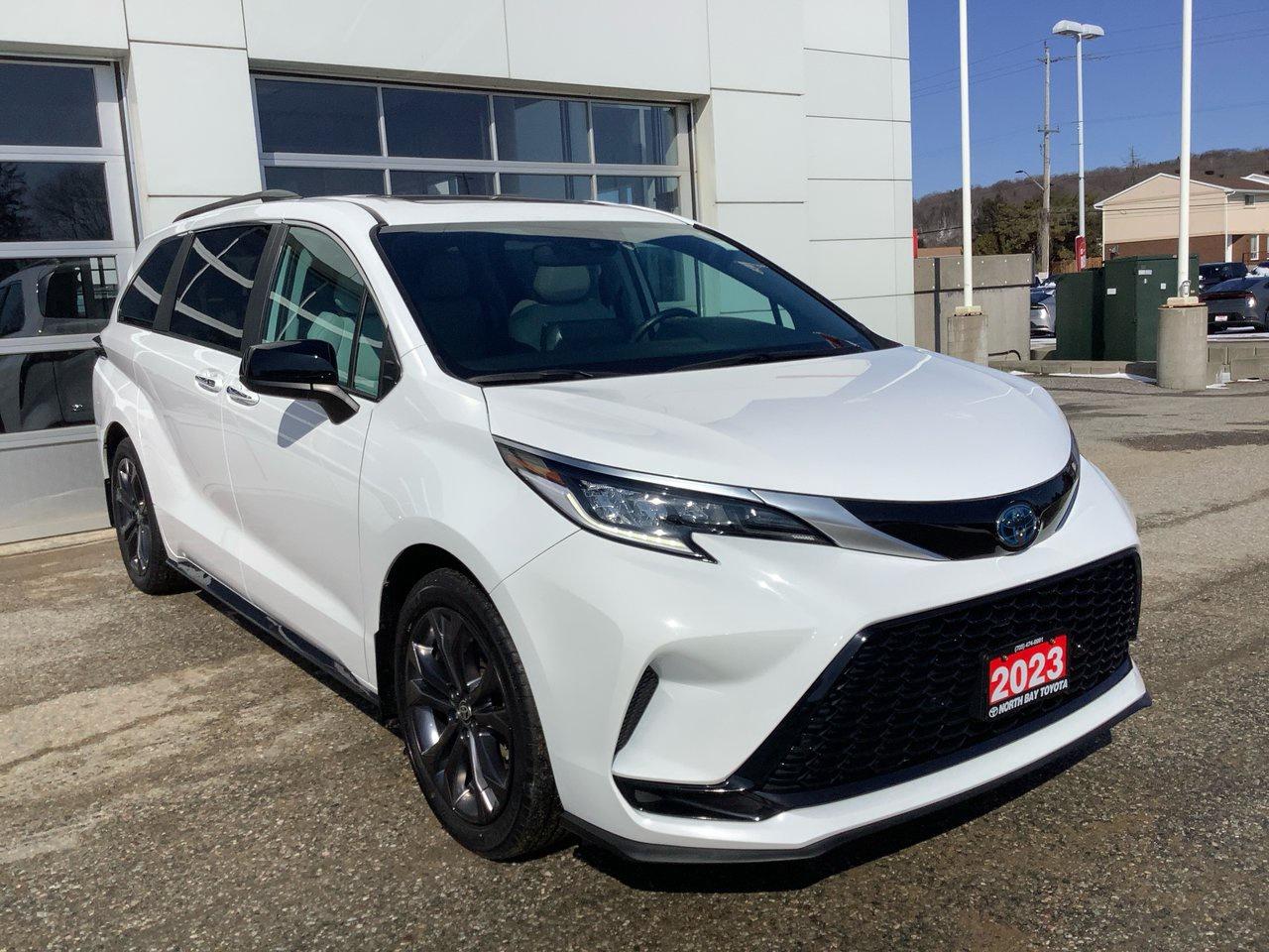 2023 Toyota Sienna  Photo