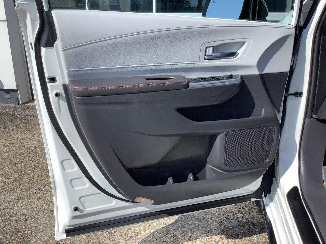 2023 Toyota Sienna  Photo