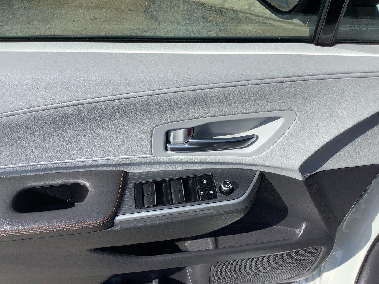 2023 Toyota Sienna  Photo