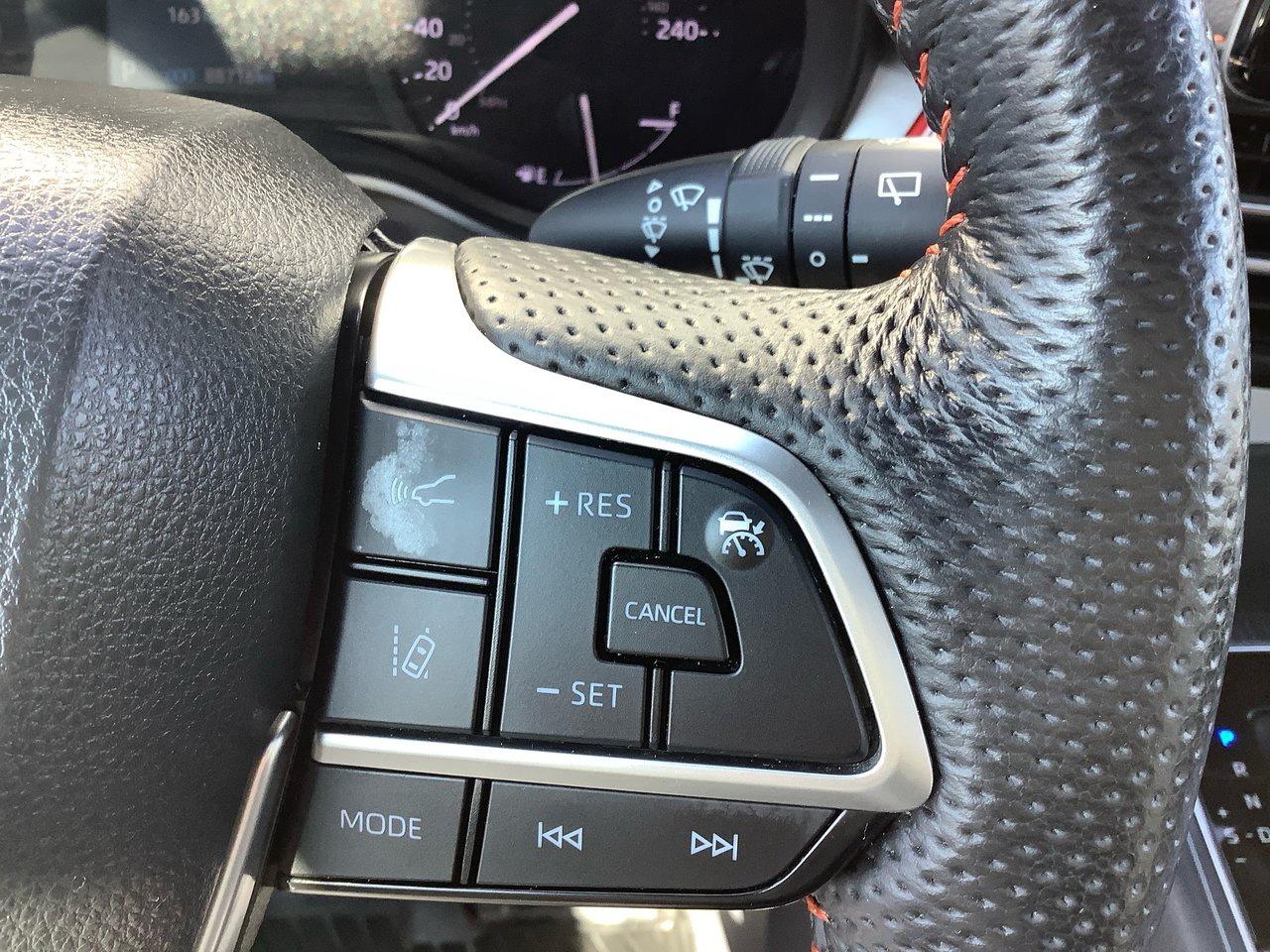 2023 Toyota Sienna  Photo