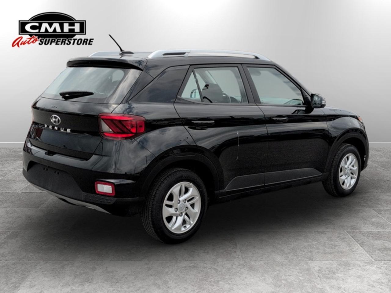 2024 Hyundai Venue Preferred  **APPLE CP - HTD SW** Photo