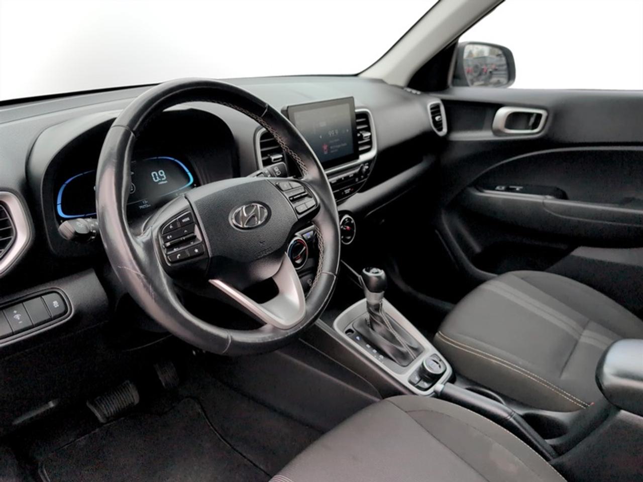 2024 Hyundai Venue Preferred  **APPLE CP - HTD SW** Photo