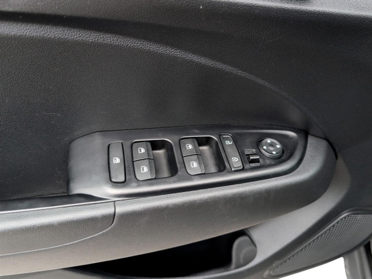 2024 Hyundai Venue Preferred  **APPLE CP - HTD SW** Photo