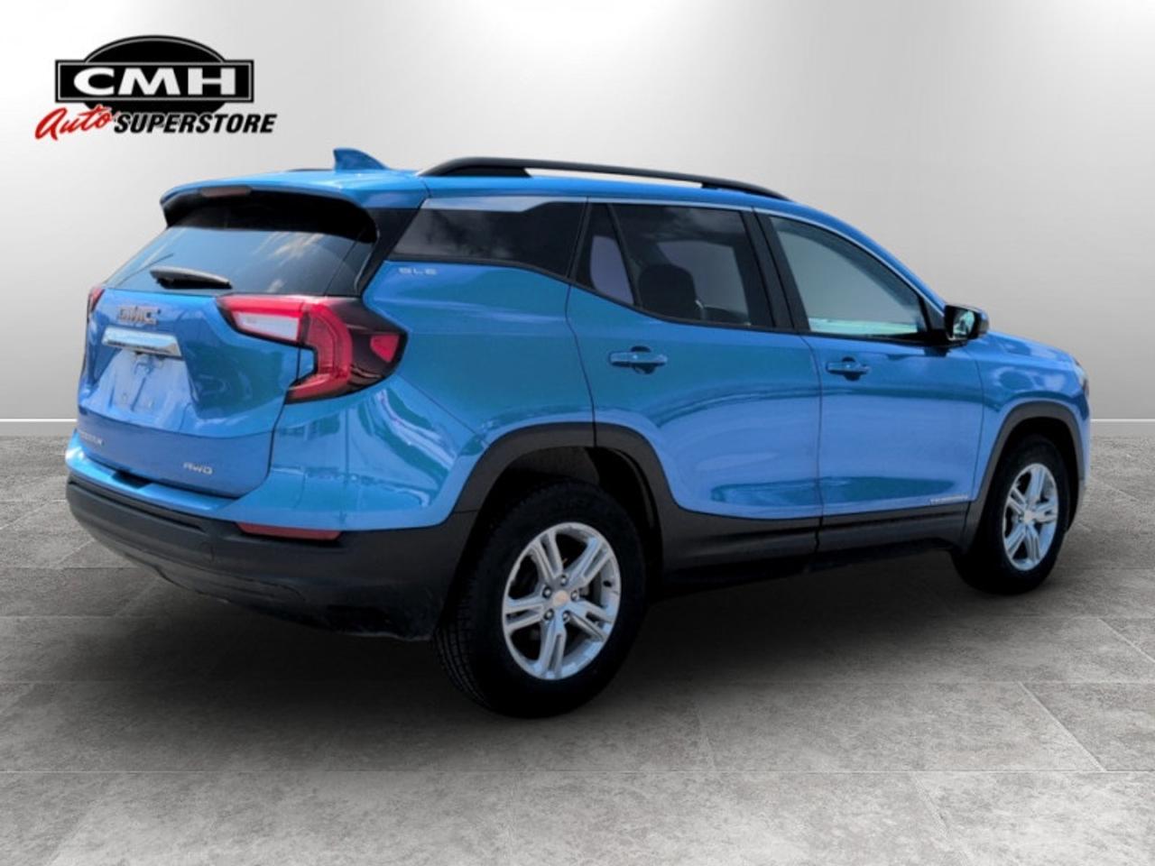 2024 GMC Terrain SLE  **CLEAN CARFAX** Photo