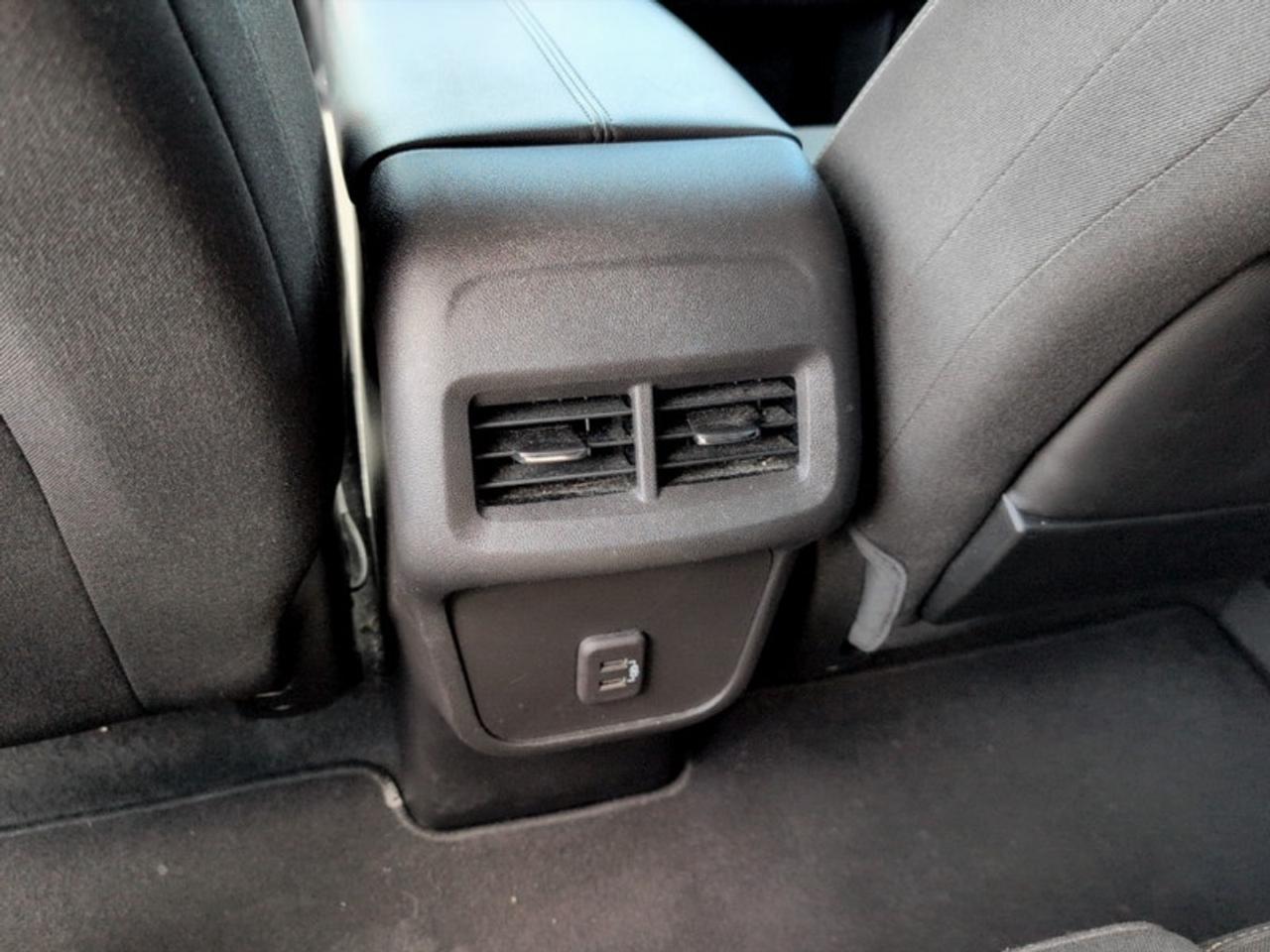 2024 GMC Terrain SLE  **CLEAN CARFAX** Photo