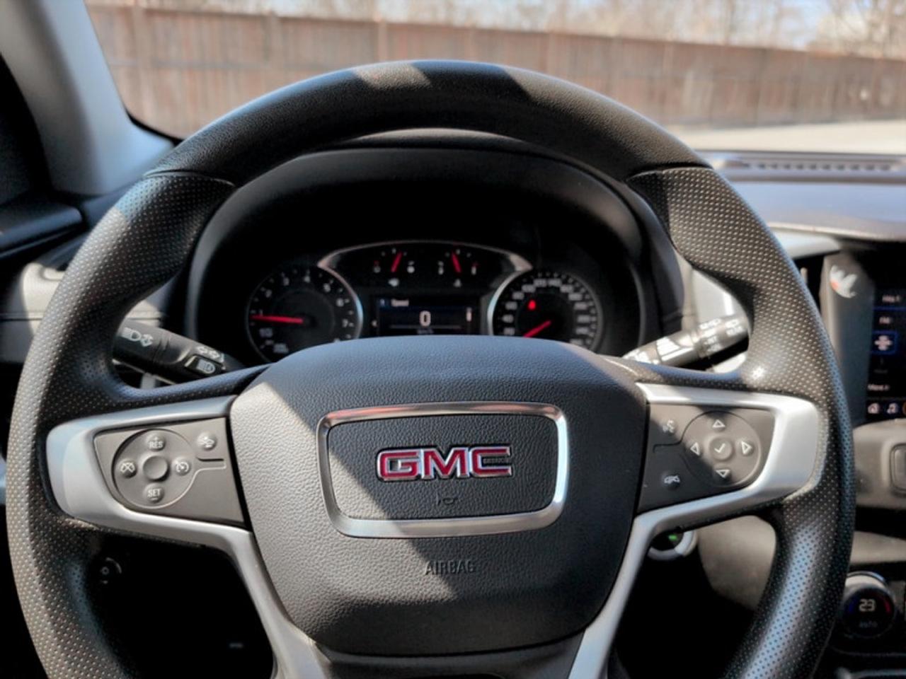 2024 GMC Terrain SLE  **CLEAN CARFAX** Photo