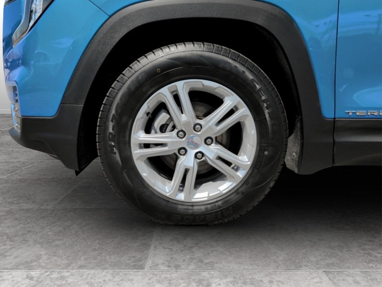 2024 GMC Terrain SLE  **CLEAN CARFAX** Photo