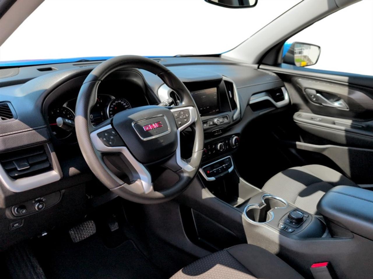 2024 GMC Terrain SLE  **CLEAN CARFAX** Photo