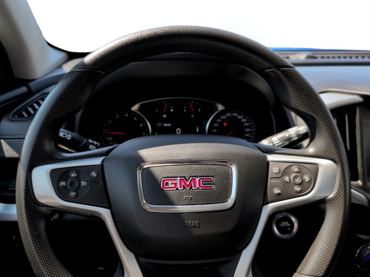 2024 GMC Terrain SLE  **CLEAN CARFAX** Photo