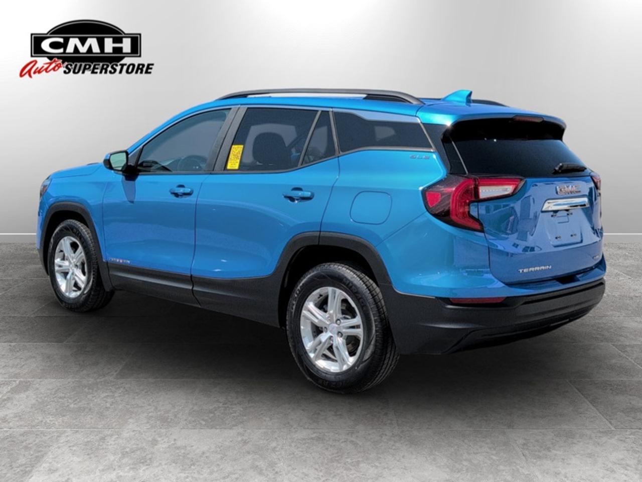 2024 GMC Terrain SLE  **CLEAN CARFAX** Photo