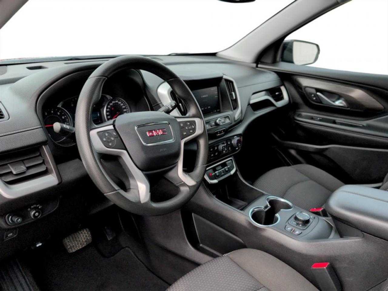 2024 GMC Terrain SLE  **CLEAN CARFAX** Photo