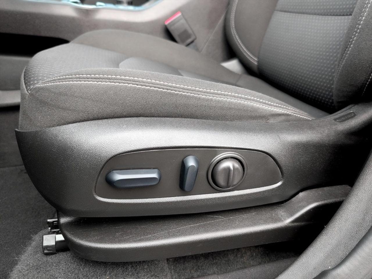 2024 GMC Terrain SLE  **CLEAN CARFAX** Photo