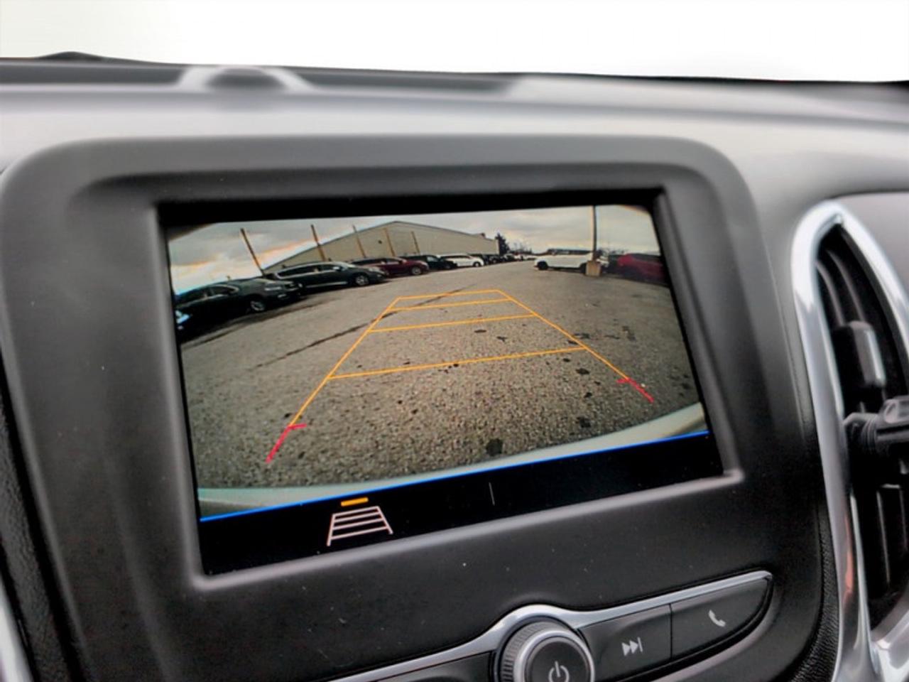 2020 Chevrolet Equinox LT Photo