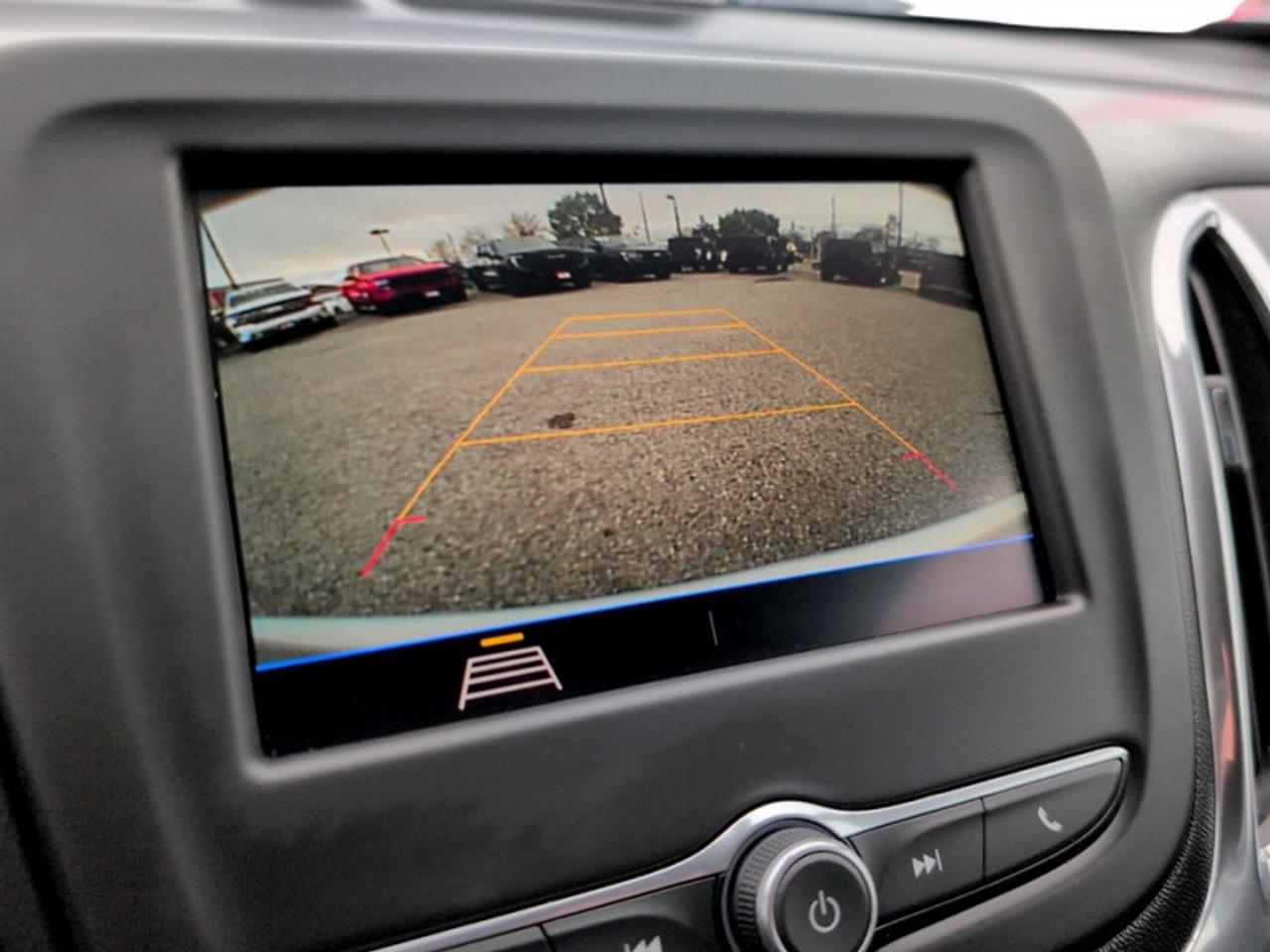 2020 Chevrolet Equinox LT  **CLEAN CARFAX** Photo