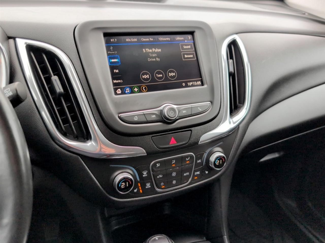 2020 Chevrolet Equinox LT  **CLEAN CARFAX** Photo