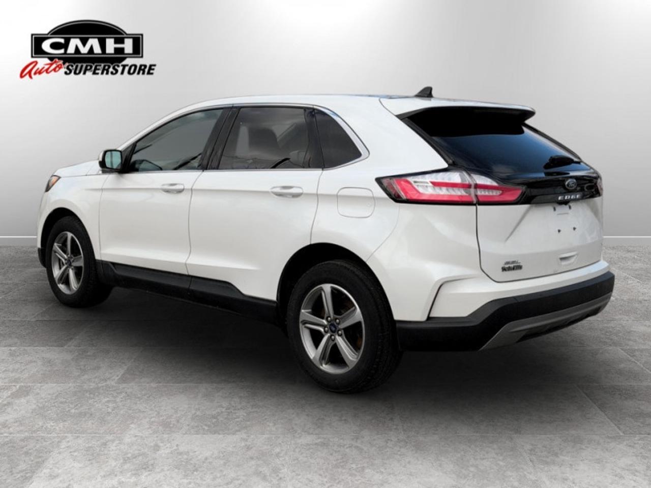 2022 Ford Edge SEL Photo