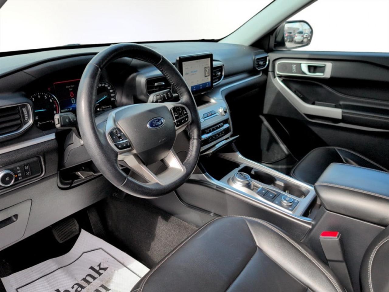 2021 Ford Explorer XLT Photo