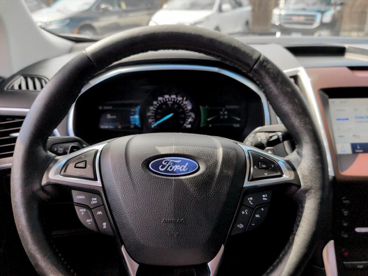 2020 Ford Edge Titanium  *CO-PILOT360 - COLD WEATH PKG* Photo