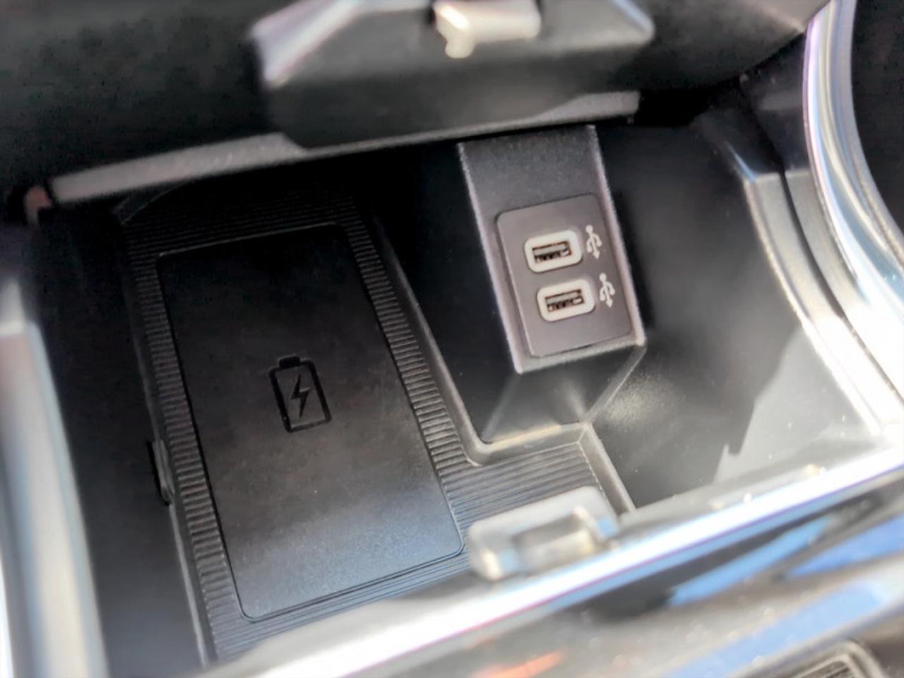 2020 Ford Edge Titanium  *CO-PILOT360 - COLD WEATH PKG* Photo