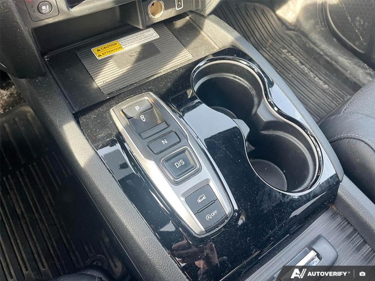 2022 Honda Passport Touring  TOURING, AWD, LEATHER, SUNROOF Photo