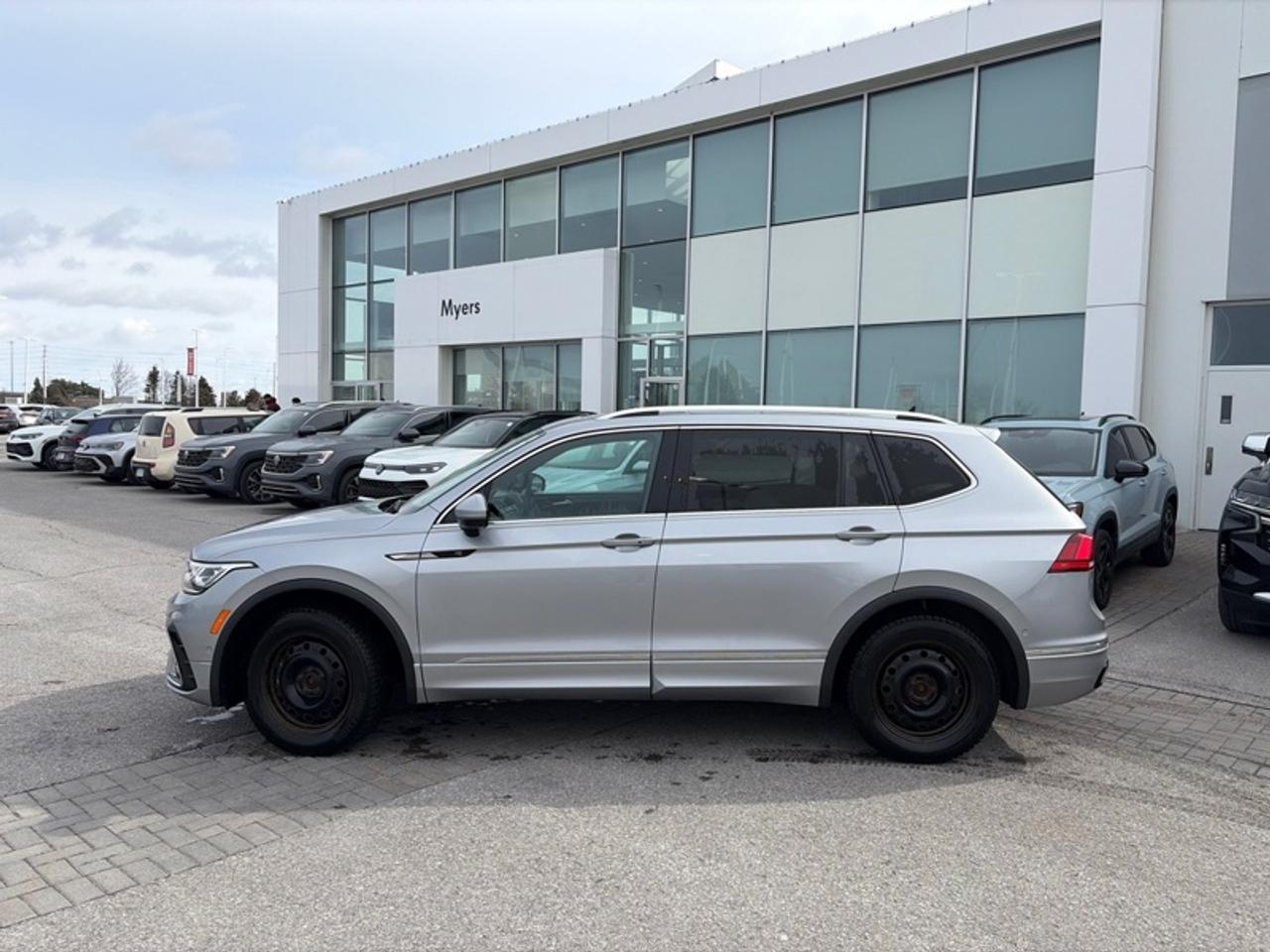2022 Volkswagen Tiguan Highline R-Line  - Sunroof Photo
