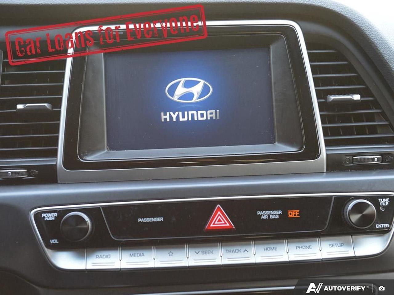 2019 Hyundai Sonata ESSENTIAL Photo