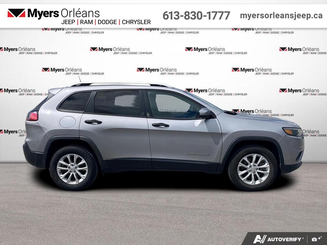2020 Jeep Cherokee Sport   - UConnect 3 -  Rear Camera Photo
