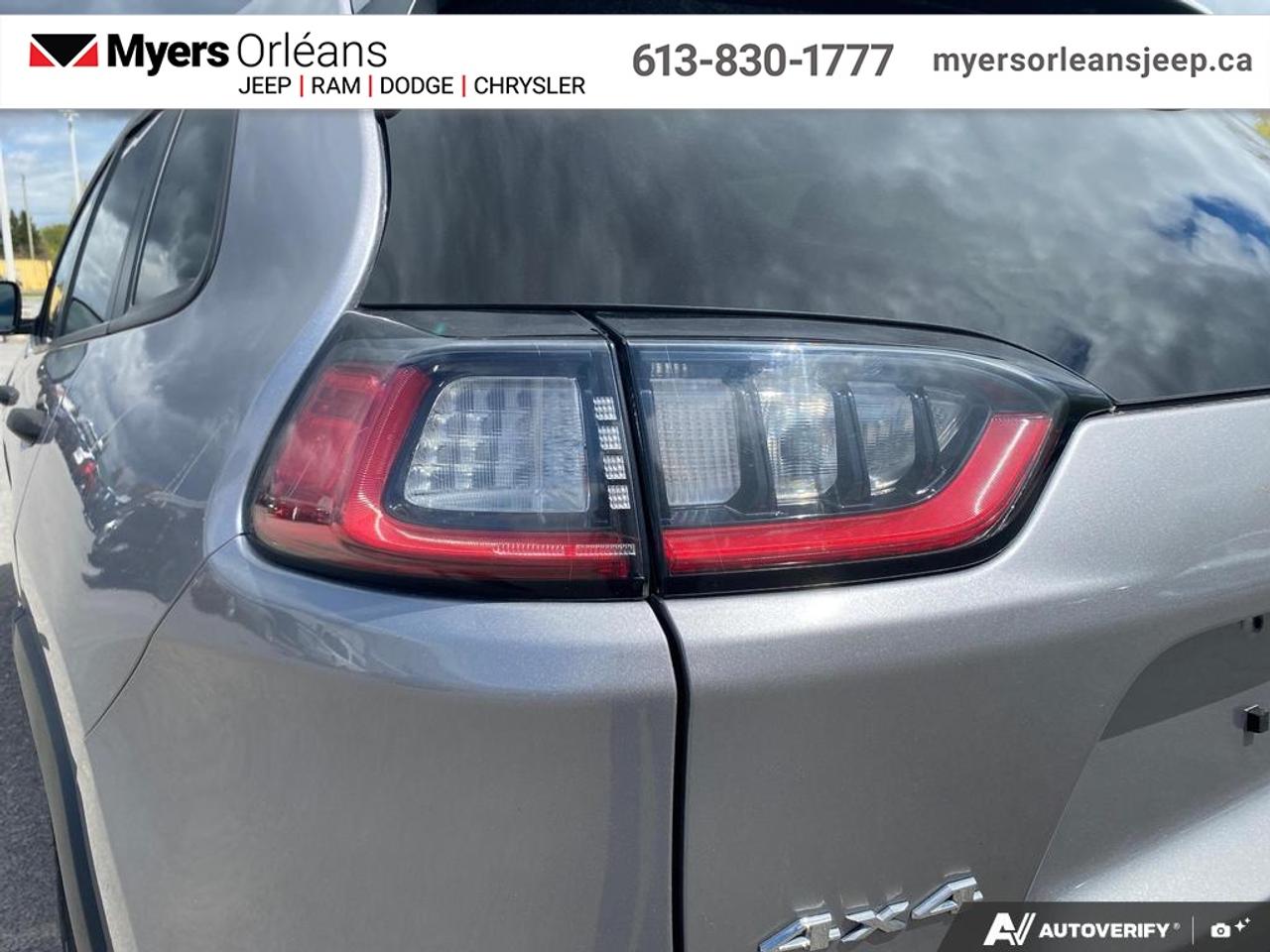 2020 Jeep Cherokee Sport   - UConnect 3 -  Rear Camera Photo