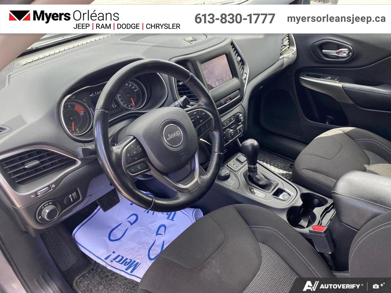 2020 Jeep Cherokee Sport   - UConnect 3 -  Rear Camera Photo
