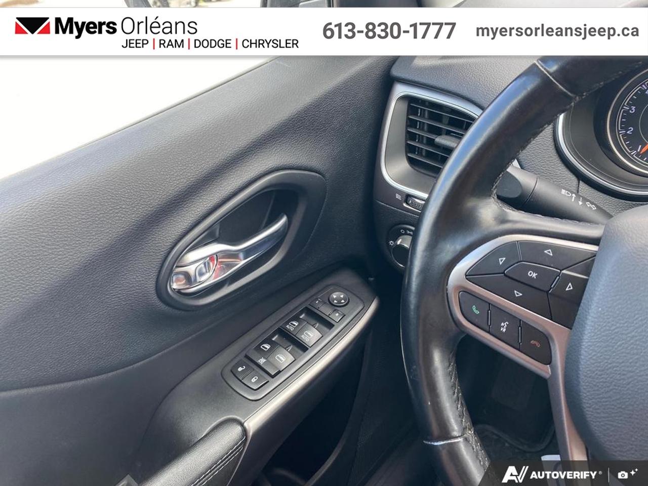 2020 Jeep Cherokee Sport   - UConnect 3 -  Rear Camera Photo