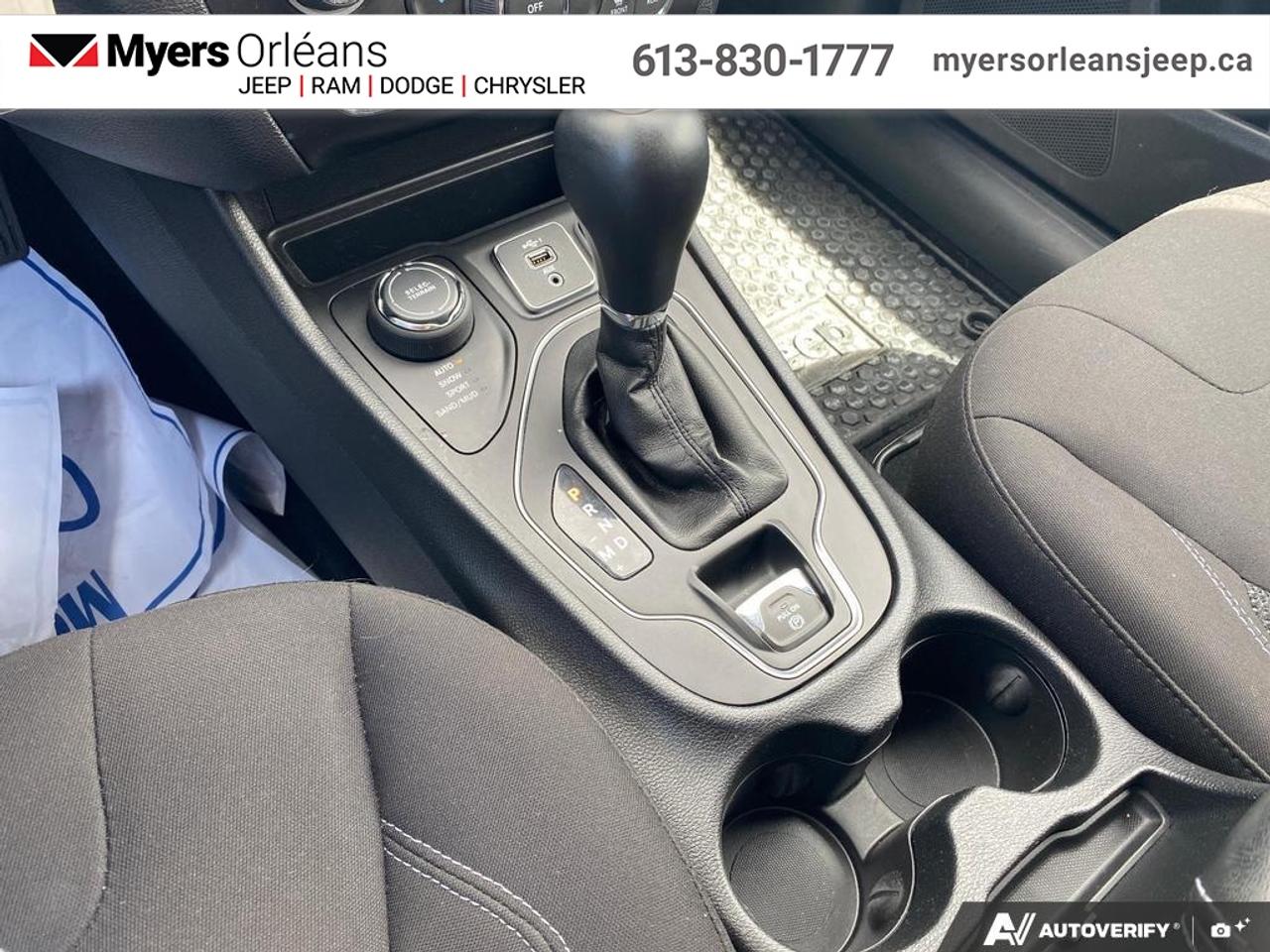 2020 Jeep Cherokee Sport   - UConnect 3 -  Rear Camera Photo
