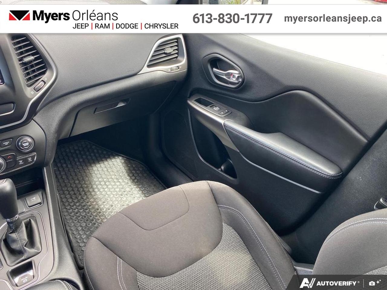 2020 Jeep Cherokee Sport   - UConnect 3 -  Rear Camera Photo