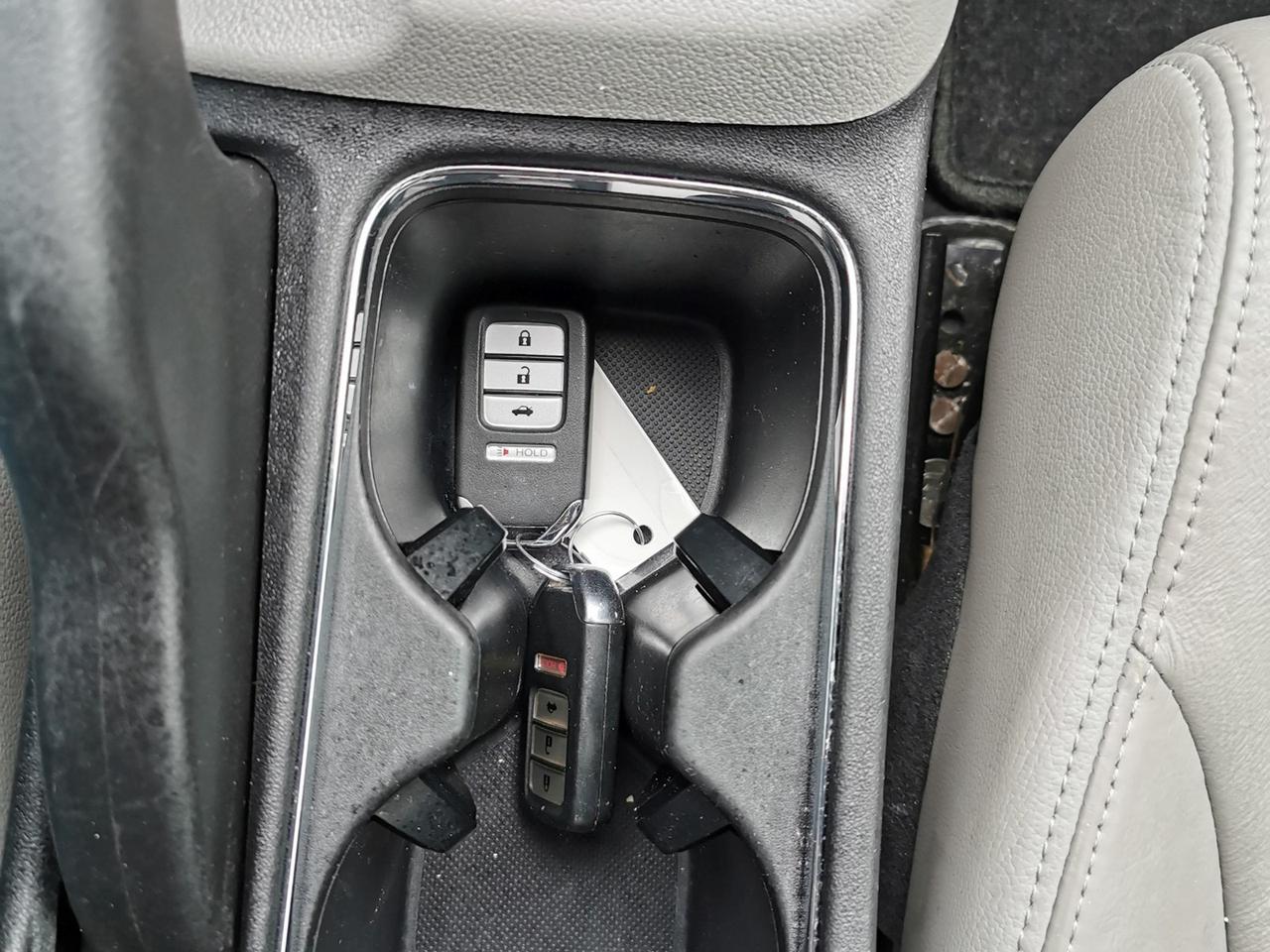 2015 Honda Civic Touring Photo