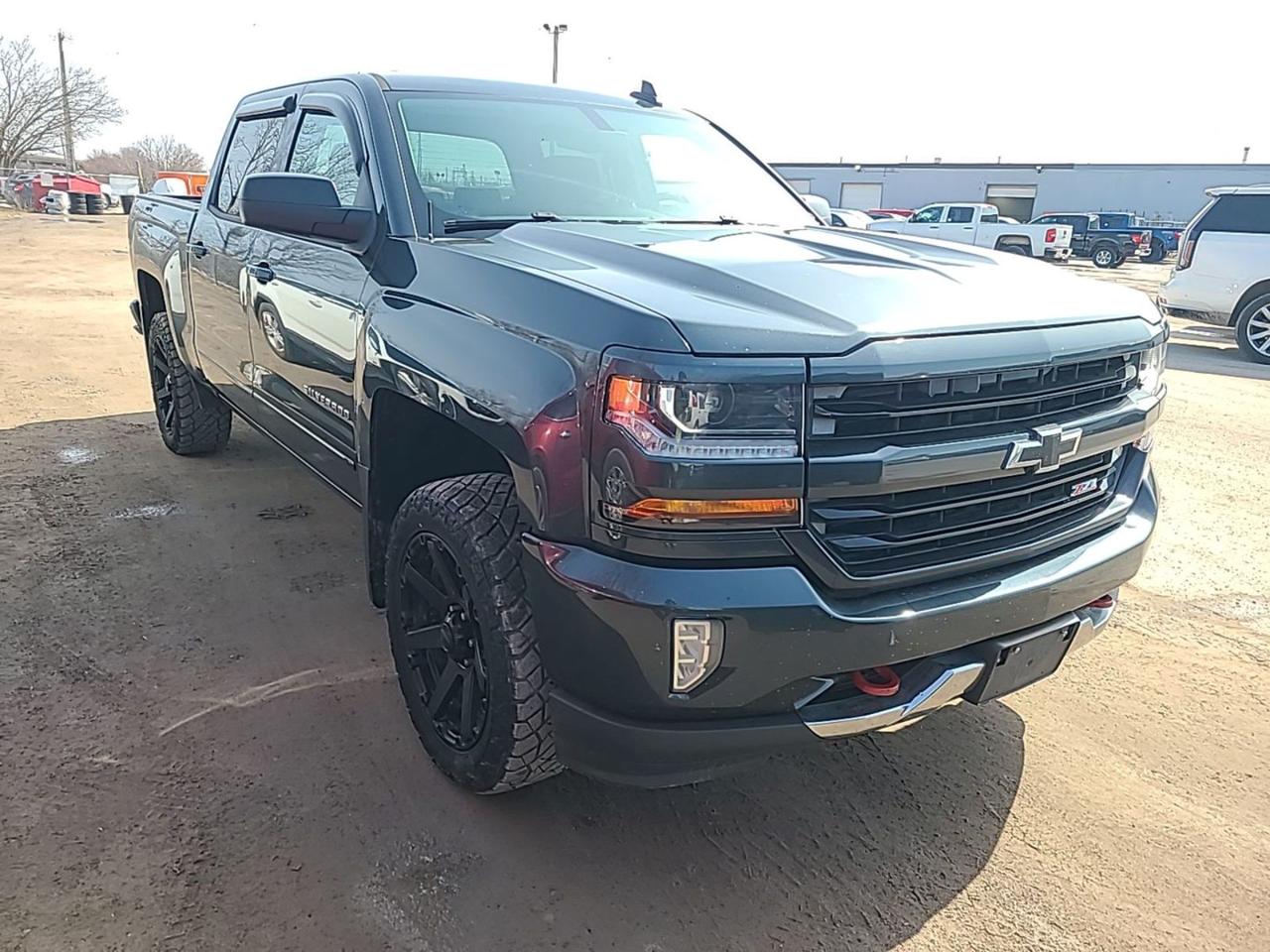 Used 2017 Chevrolet Silverado 1500 LT for sale in Madoc, ON