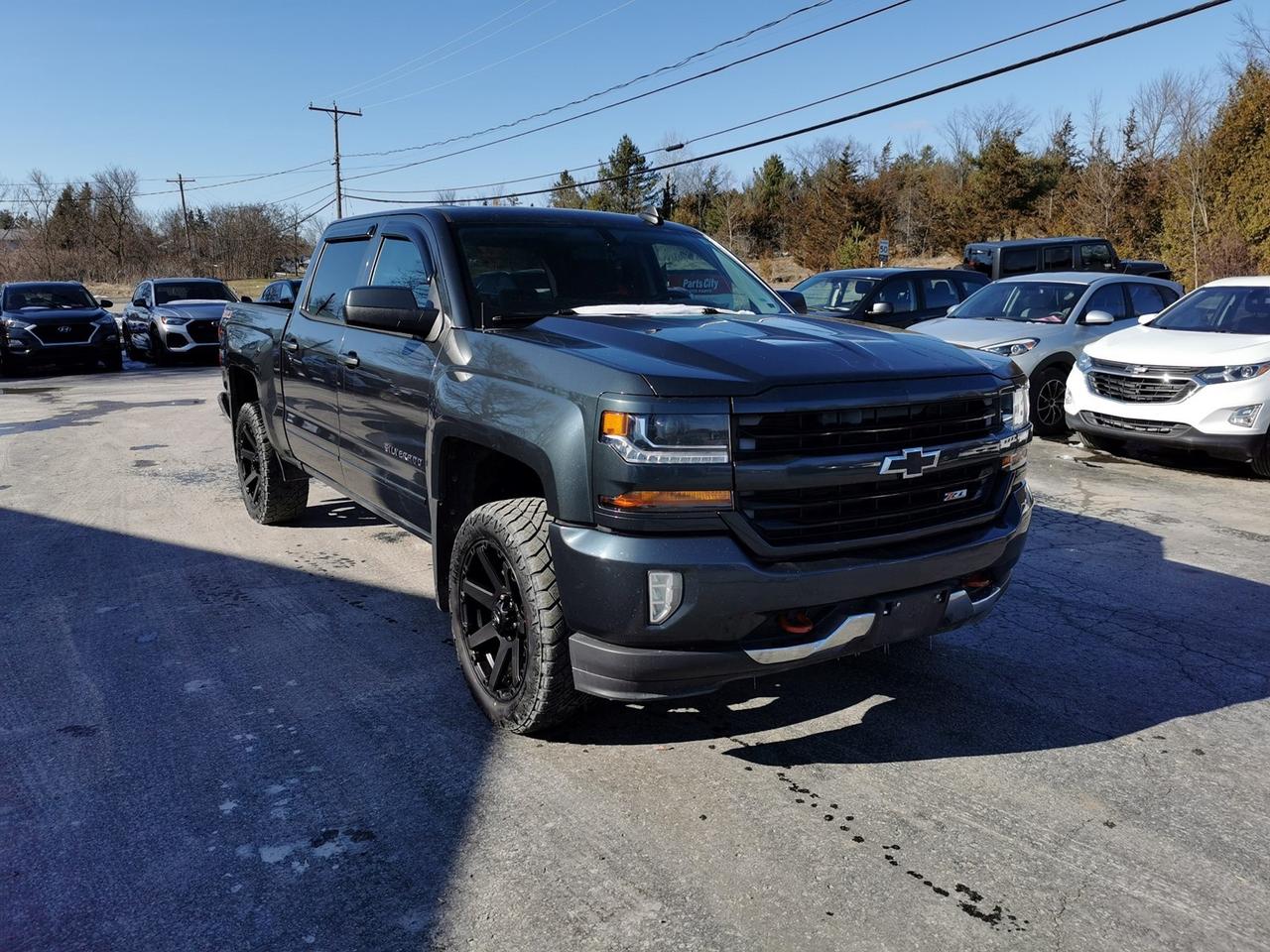 2017 Chevrolet Silverado 1500 LT Photo