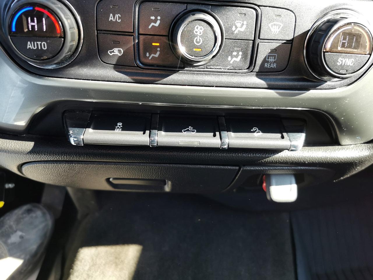 2017 Chevrolet Silverado 1500 LT Photo