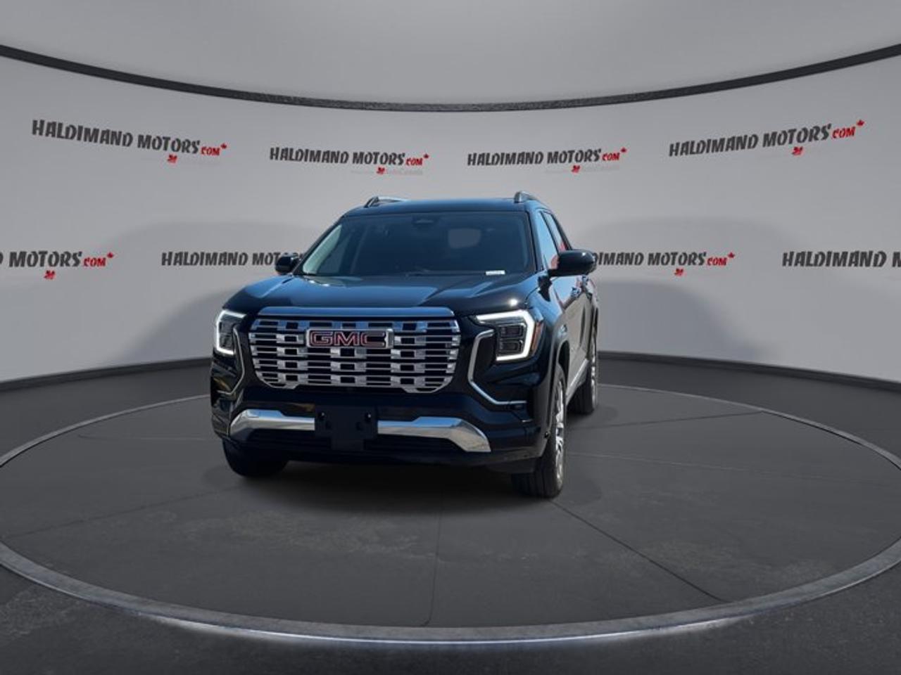 2026 GMC Terrain Denali AWD | No accidents | Panoramic Sunroof | Leather Seats Photo2