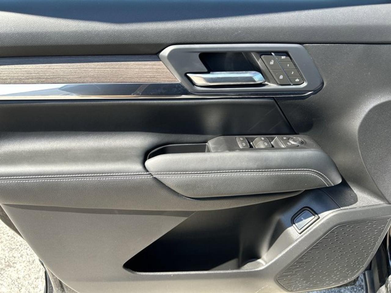 2026 GMC Terrain Denali AWD | No accidents | Panoramic Sunroof | Leather Seats Photo