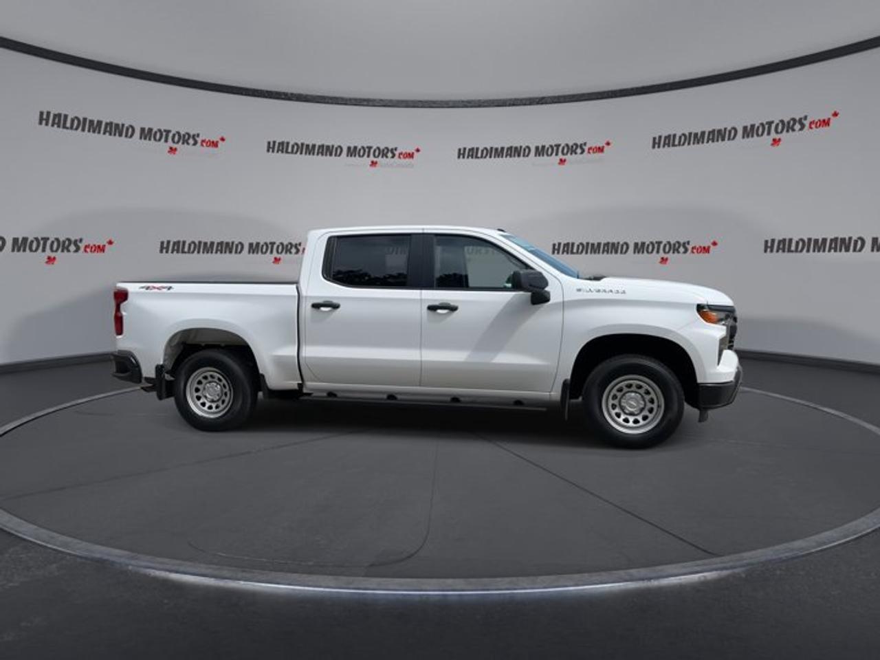 2025 Chevrolet Silverado 1500 WT Crew Cab 4WD | No accidents | One owner Photo