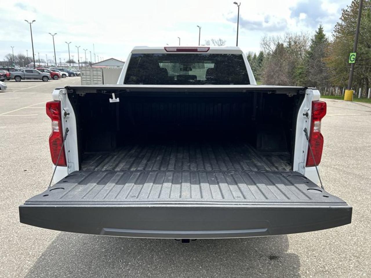 2025 Chevrolet Silverado 1500 WT Crew Cab 4WD | No accidents | One owner Photo