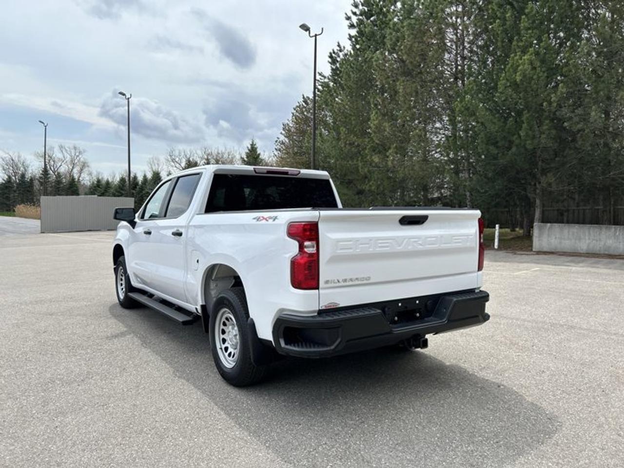 2025 Chevrolet Silverado 1500 WT Crew Cab 4WD | No accidents | One owner Photo