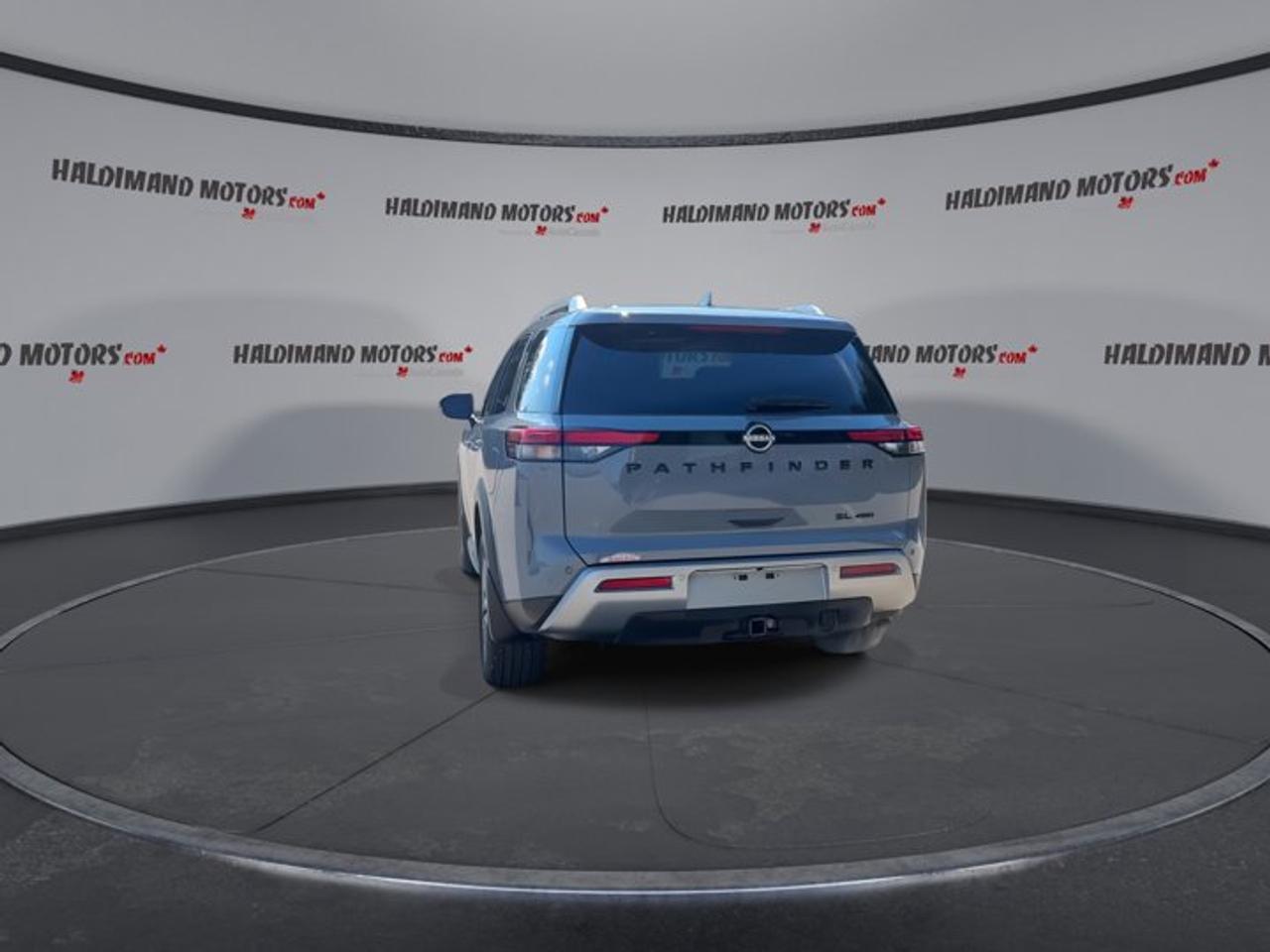 2025 Nissan Pathfinder SL 4WD | One owner | No accidents | Leather Seats Photo