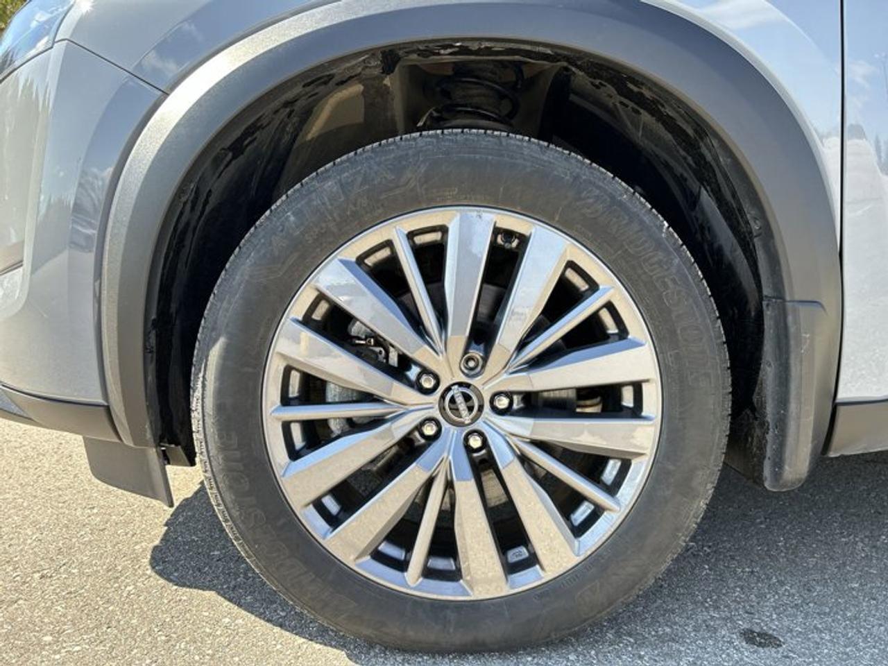 2025 Nissan Pathfinder SL 4WD | One owner | No accidents | Leather Seats Photo