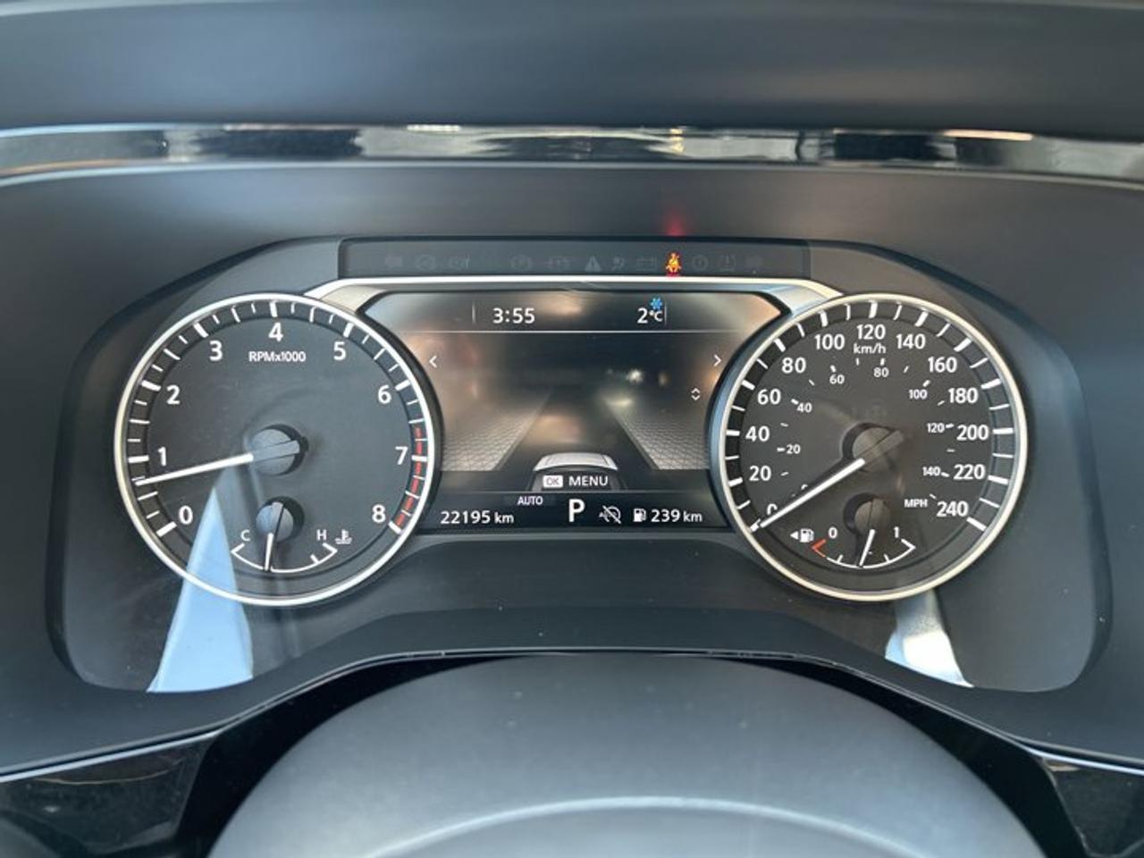 2025 Nissan Pathfinder SL 4WD | One owner | No accidents | Leather Seats Photo