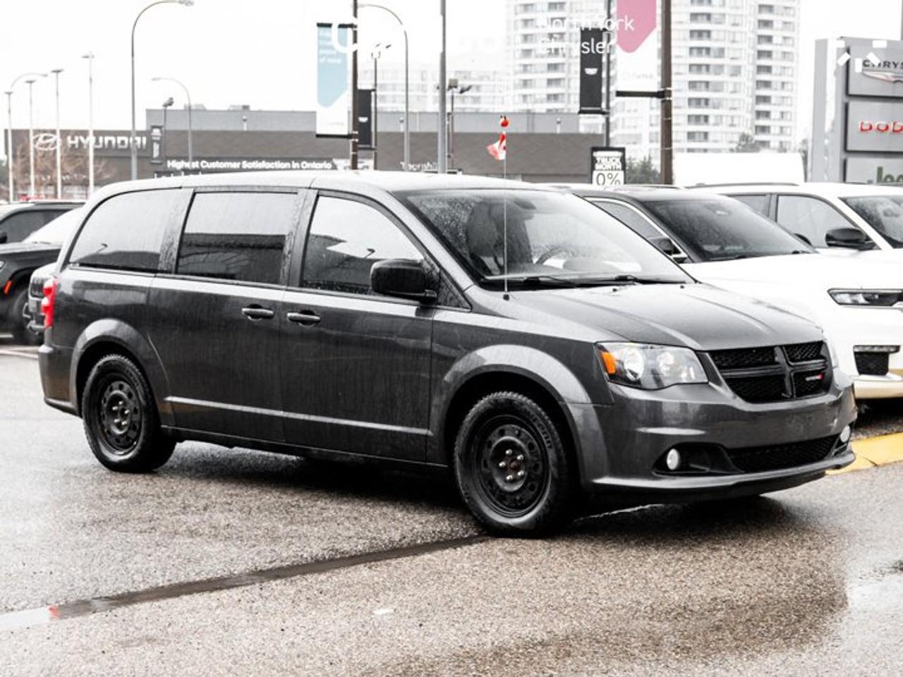 2019 Dodge Grand Caravan SXT Photo2