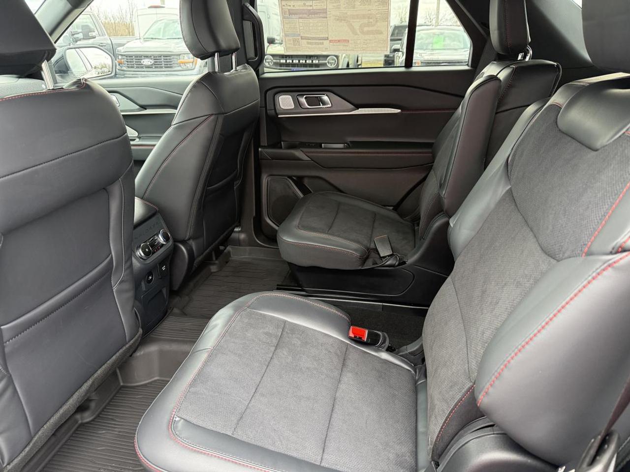 2026 Ford Explorer ST Photo