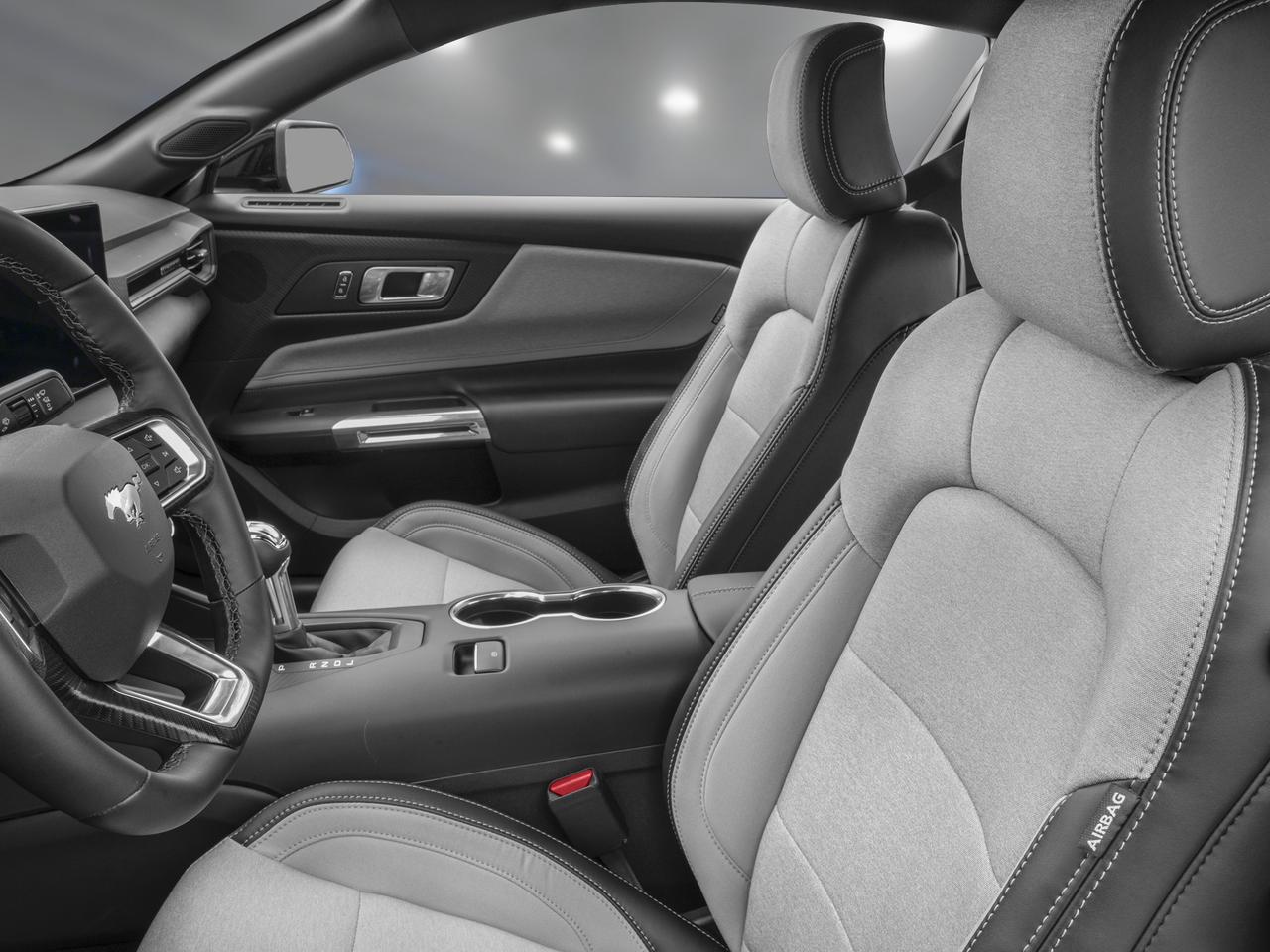 2026 Ford Mustang EcoBoost Premium Photo4