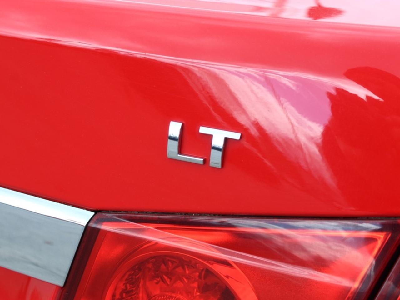 2016 Chevrolet Cruze Limited LT Photo